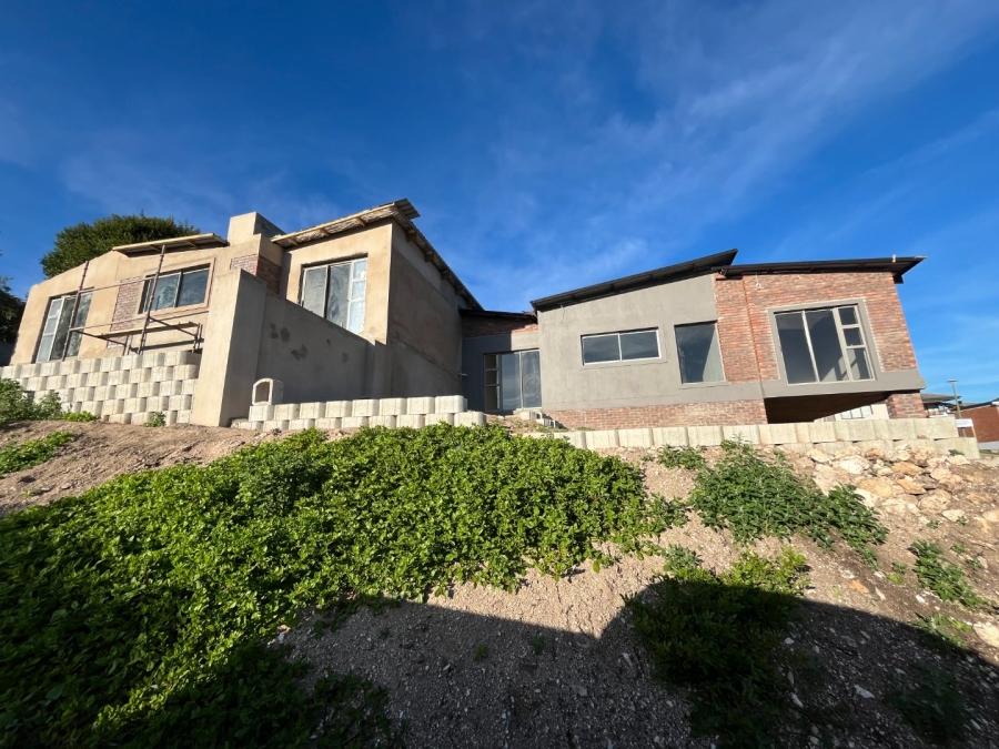 3 Bedroom Property for Sale in Bergsig Western Cape